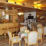 蒂罗尔霍夫体育酒店