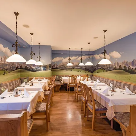 Szálloda Tirolerhof 4*