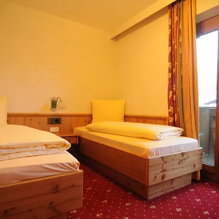 Szálloda Tirolerhof 4*