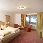 Tirolerhof Hotell 4*